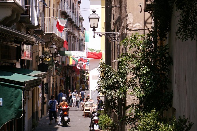 Beauty and History Tour: Positano, Sorrento, Pompeii (Full-Day 8h) - Logistics: Comfort, Flexibility, and Convenience