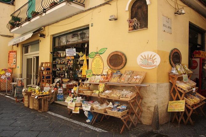 Beauty and History Tour: Positano, Sorrento, Pompeii (Full-Day 8h) - Considerations for a Full Day of Exploration