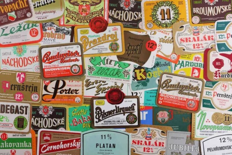 Beer Tour - Starting Point in Malostranské náměstí: Front of Starbucks Coffee