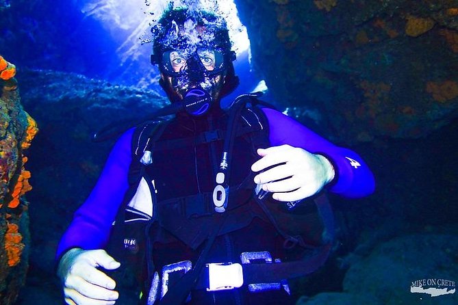 Beginner Diving Experience in Ligaria Bay - The Experience of the Underwater World Without Certification