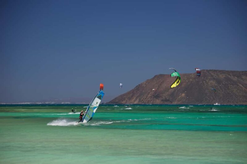 Beginner windsurf course in El Cotillo (4 hours) - What the Lesson Covers: From Theory to Water