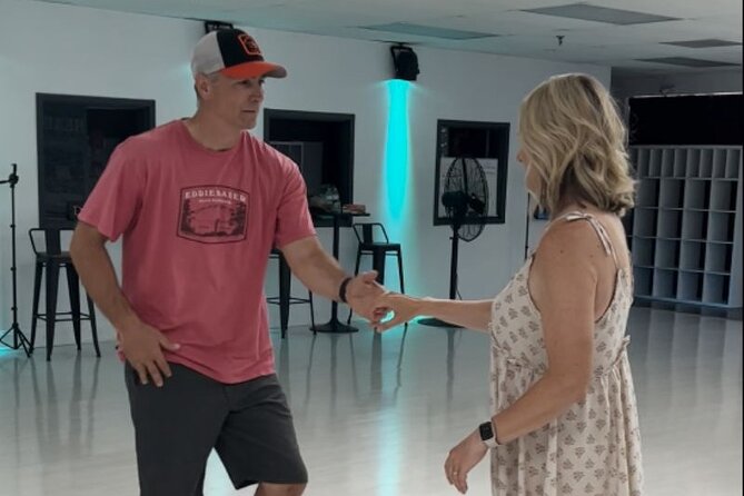 Beginner's Two Step and Country Swing Dancing Class - Location and Meeting Details in Nashville