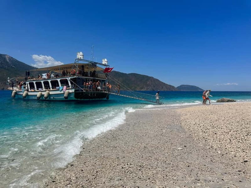 Belek/Antalya/Kemer: Suluada Sunset Boat Tour with Dinner - Food and Drinks on Board