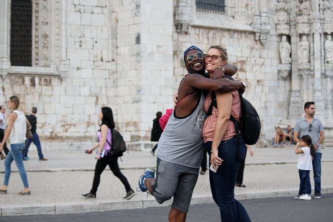 Belém - Lisbon - 3 Hour Electric Bike Tour - Visiting Ribeira Market: Local Flavors and Vibrant Atmosphere