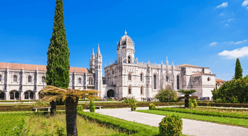 Belém Walking Tour + Jerónimos Monastery Ticket - Discovering the Monument to the Discoveries