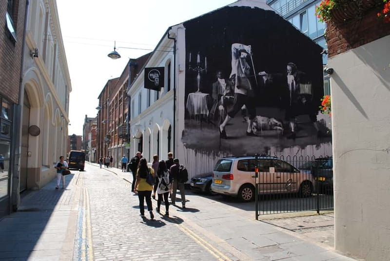 Belfast: A History of Terror Walking Tour - Insights from the Expert Guides