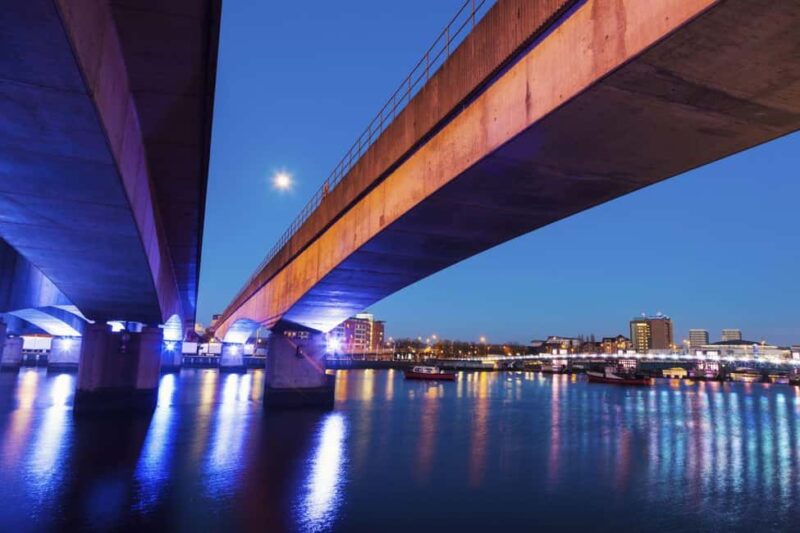 Belfast After Dark: Lights, Murals & Waterfront Views - Logistics and Accessibility