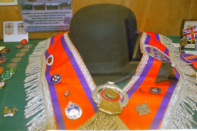 Belfast cab /taxi private 90 mins Terror and conflict- peace tour - The Peace Wall: Belfast’s Symbol of Division