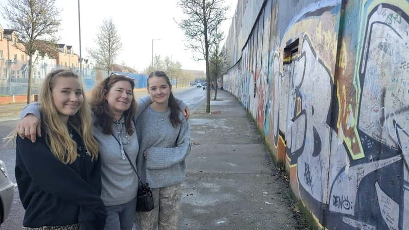 Belfast City and the Peace Walls Half-Day Tour - Discover Belfast’s Landmark Sites and Murals in Just Four Hours