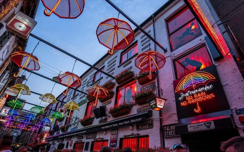 Belfast: City Walking Tour & Exploration Game - Key Points