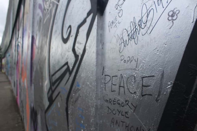 Belfast: Derry Girls Taxi Tour with Private Guide - Why This Tour is a Great Choice for Fans and Casual Sightseers Alike