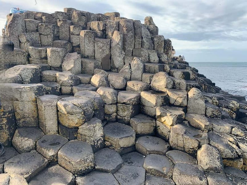 Belfast : Giants Causeway 8 hour private day tour - Key Points
