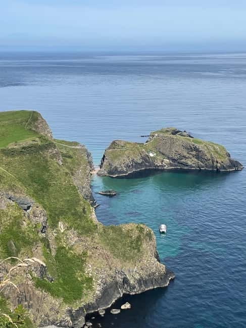 Belfast: Giants Causeway Cruise Ship Half Day Whizz Tour - Exploring the Giants Causeway: Natural Wonder and Legend