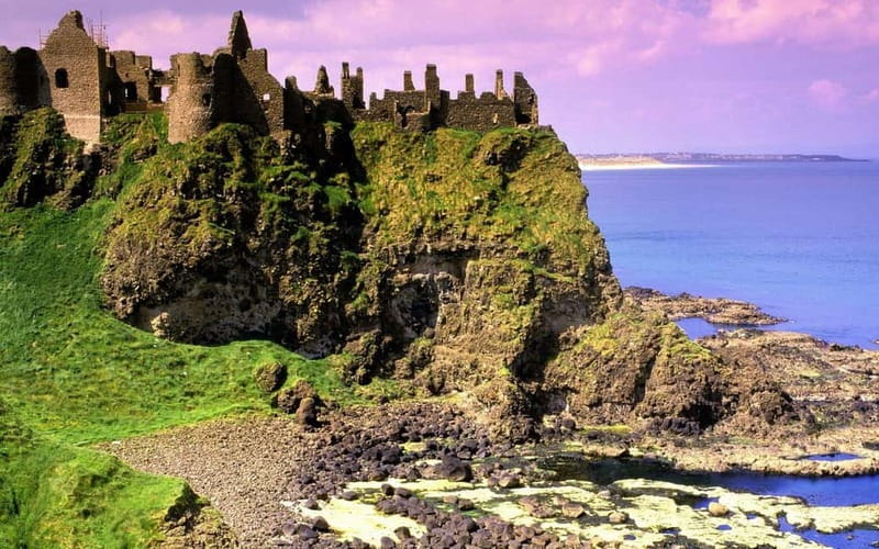 Belfast: Giant's Causeway Tour and 2-Day Open Top-Bus Tour - Frequently Asked Questions