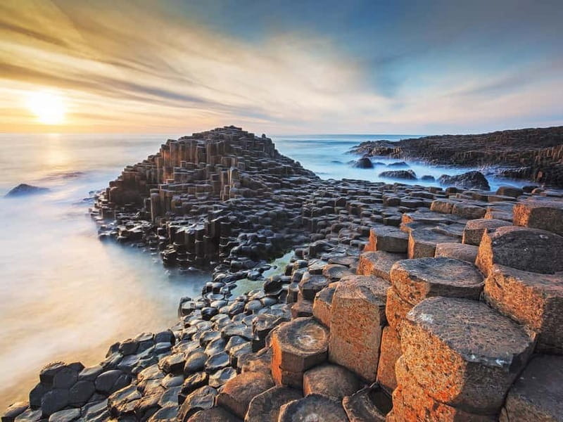 Belfast: Giant's Causeway Tour and 2-Day Open Top-Bus Tour - Belfast City Tour and Its Highlights