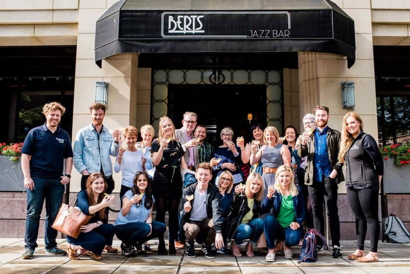 Belfast: Guided Gin Tour with 7 Gin Tastings - Pacing and Group Size