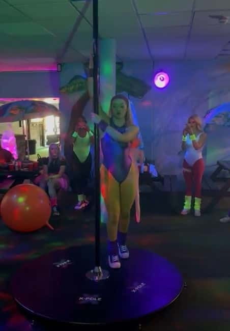 Belfast Pole Dancing Class in City Centre (Perfect for Hens) - Key Points