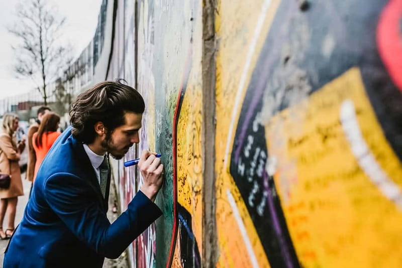 Belfast: Political Taxi Tour - Discover Belfast’s Political History in Just One Hour