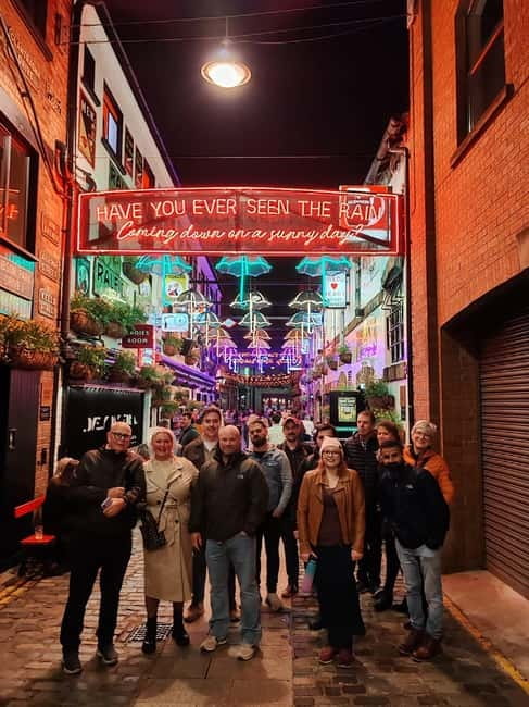 Belfast: Pub Crawl and Bar Walking Tour with Two Drinks - Accessibility and Practical Details