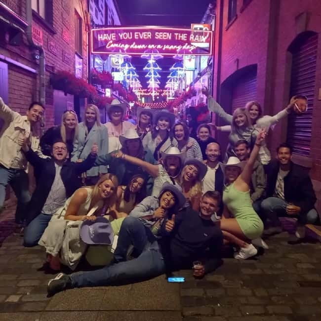 Belfast: Pub Crawl and Bar Walking Tour with Two Drinks - Why This Tour Stands Out in Belfasts Nightlife Scene