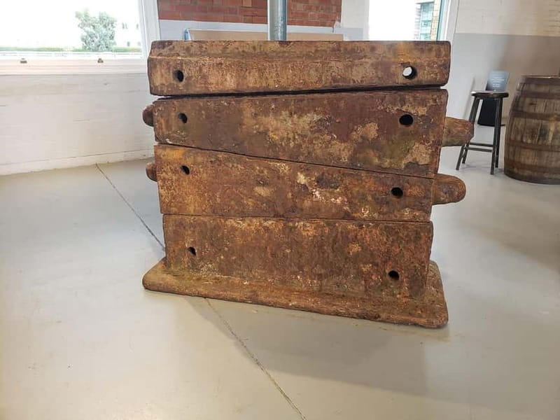 Belfast: Titanic Distillers Signature Tour & Whiskey Tasting - Tasting Experience and Gift Shop Highlights