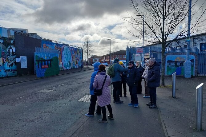 Belfast Troubles Tour: Walls and Bridges - The Significance of the Peace Wall
