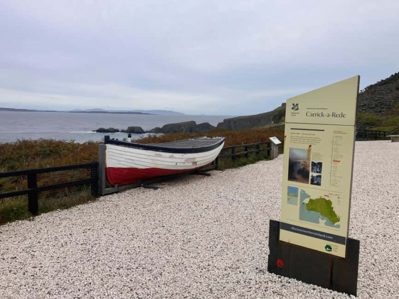 Belfast:Giant's Causeway private tour with accreditted guide - Exploring the Scenic Drive through the Glens of Antrim