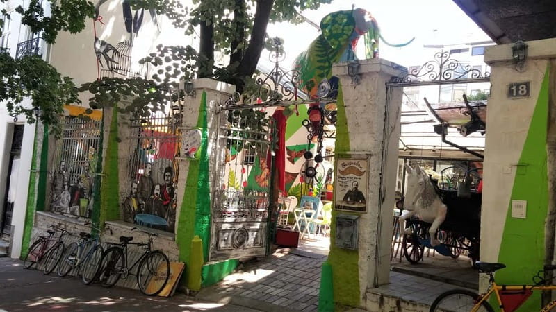 Belgrade: Alternative Walking Tour - Key Points