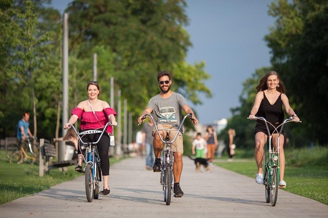 Belgrade Bike Tour: Be a local in the hood of Belgrade! - Explore Belgrade on a Retro Bike in the Night