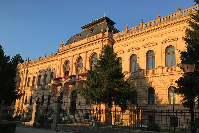 Belgrade City Walk, Gathering and Sightseeing - Practical Details: Weather, Accessibility, and Cost