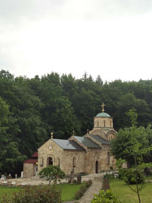 Belgrade: Mount Kosmaj Hike with Lunch and Pickup - Explore Mount Kosmaj with a Guided Hike and Local Flavors