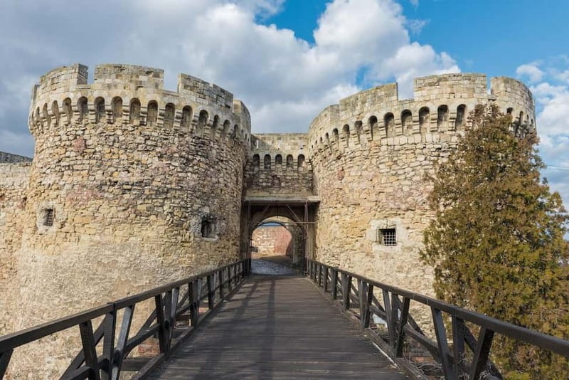 Belgrade: Private City Highlights Guided Walking Tour - What Makes the Belgrade Private Tour Unique?