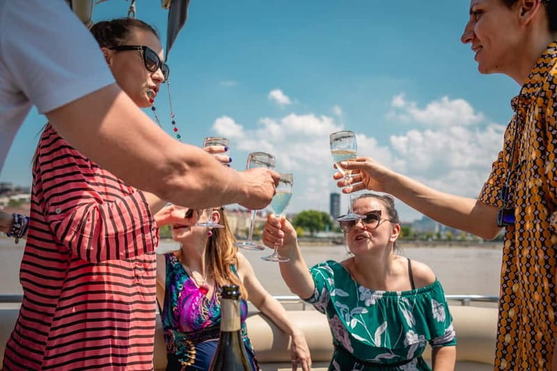 Belgrade: Private Sightseeing Cruise - Enjoy Drinks and Snacks as You Sail
