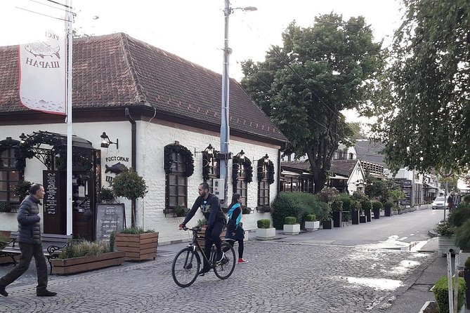 Belgrade sightseeing by car - Modern Developments at Belgrade Waterfront and Ada Ciganlija