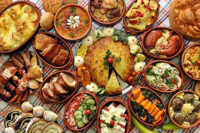 Belgrade SightSeeing Walking Tour - Entering Kalemegdan Park and Fortress