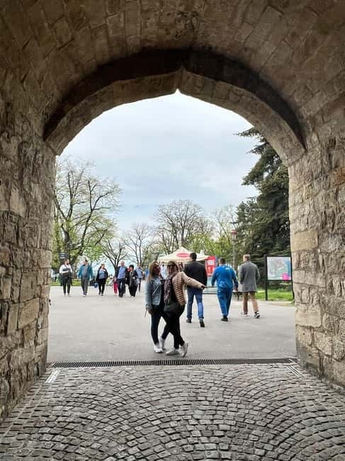 Belgrade: Small-Group Guided Day or Night Walking Tour - Value and Overall Experience