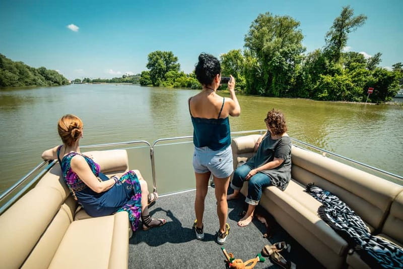 Belgrade: Sunset Sightseeing Cruise with Drinks - The Experience of Watching the Sun Set Over Belgrade