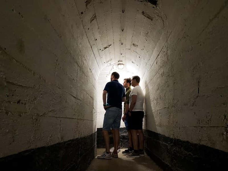 Belgrade: Underground Tour with Riverside Sparkling Wine - Key Points