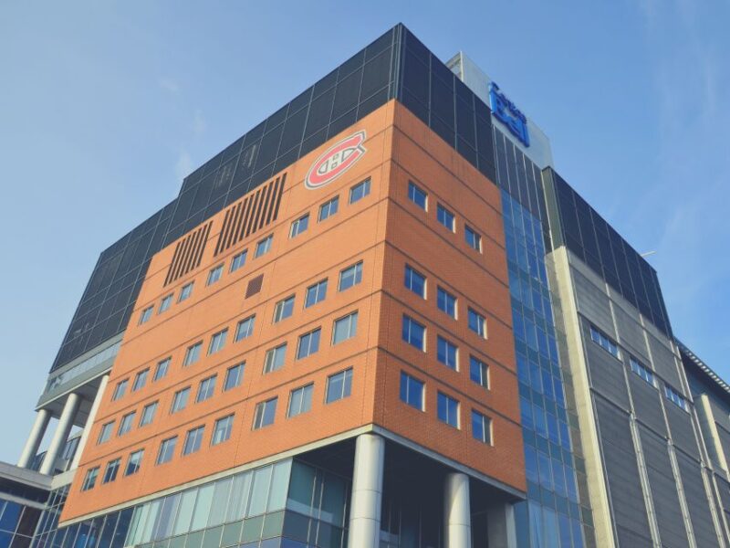 Bell Centre: Montreal Canadiens Ice Hockey Game Ticket - Key Points