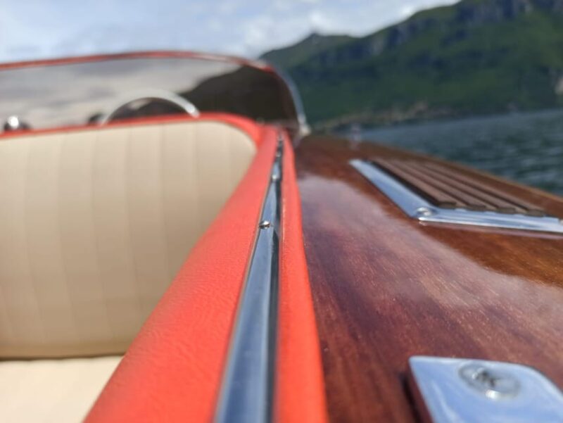 Bellagio/Menaggio: Private Trip on a Vintage Wooden Boat - Visiting Charming Towns and Waterfalls