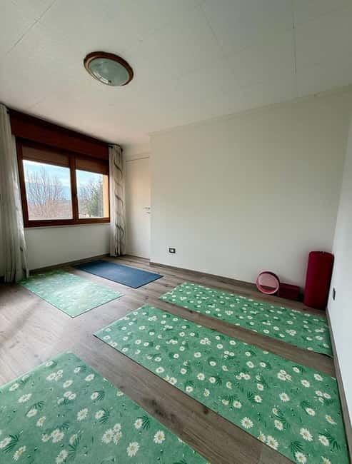 Belluno: Yoga Class in the Dolomiti Mountains - The Yoga Instructor: A Qualified Guide from India