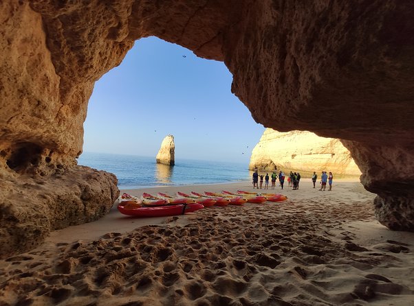 Benagil Cave 1 Hour Express Kayak tour (Max 8 people group) - Discover the Benagil Cave Kayak Tour in Portimao