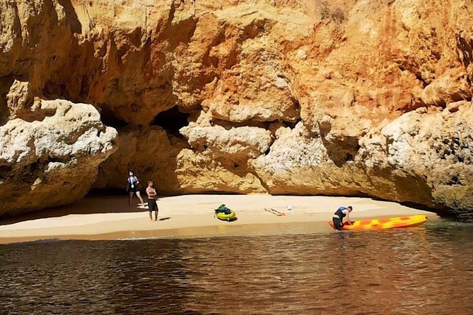 Benagil caves's kayak tour - Why Kayaking Offers a More Personal View of the Caves