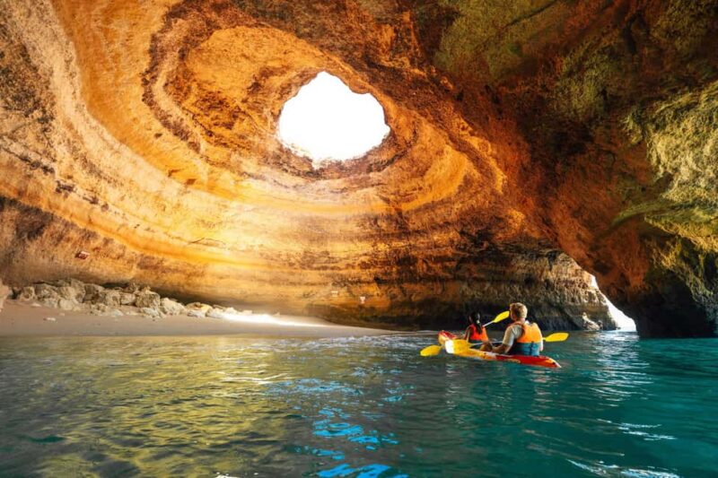 Benagil: Kayaking Tour to the Benagil Cave (Free Shower) - The Experience of Kayaking along the Algarve Coastline
