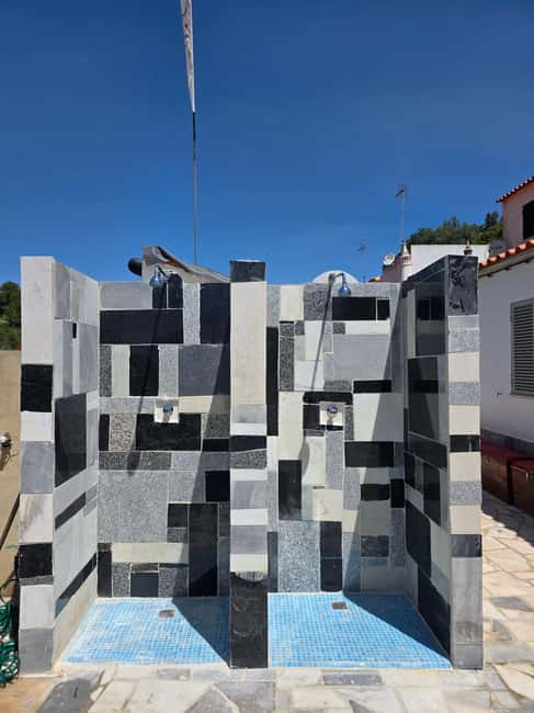 Benagil: Kayaking Tour to the Benagil Cave (Free Shower) - Who Should Consider This Kayaking Tour?