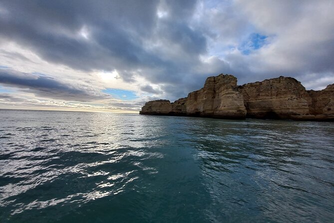 Benagil Passeio as Grutas com Pôr do Sol - Navigating the Algarve Coast: From Portimão to Carvoeiro