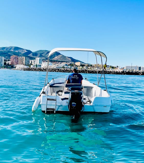 Benalmadena: 6-Seater Speedboat license-free Boat Rental - Navigating Without a Nautical License