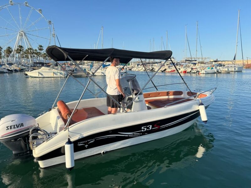Benalmádena: Boat Rental without License - Who Will Most Enjoy This Boat Rental?