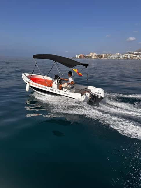 Benalmádena: Boat rentals without a license - The Safety and Security Measures