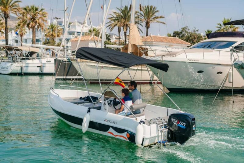 Benalmádena: license-Free Rent Boat for Dolphin Watching - How to Rent a License-Free Speedboat in Benalmádena